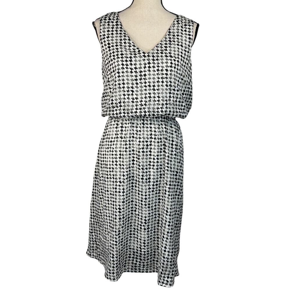 WHBM SZ 12 A-Line Dress Houndstooth Sleeveless Lined Keyhole V-Neck Knee Length